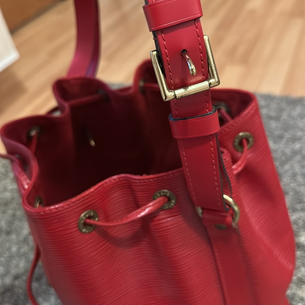 Authentic Louis Vuitton Petit Noe Red - Picture 15 of 16